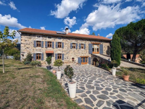 Chambre d'hôtes en ferme restaurée avec piscine et espace pour groupes - FR-1-582-504